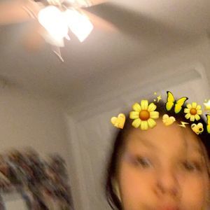 Meet your Posher, Adriana